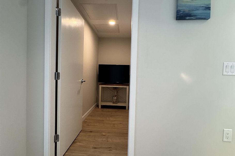 902 3430 E Kent Avenue South Vancouver, BC - 12