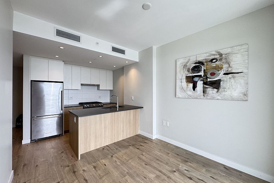 902 3430 E Kent Avenue South Vancouver, BC - 7