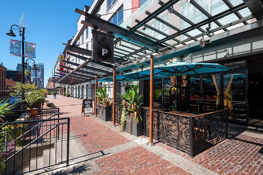 1703 198 Aquarius Mews Vancouver, BC - 40