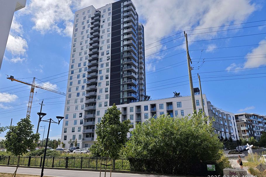 902 3430 E Kent Avenue South Vancouver, BC - 24