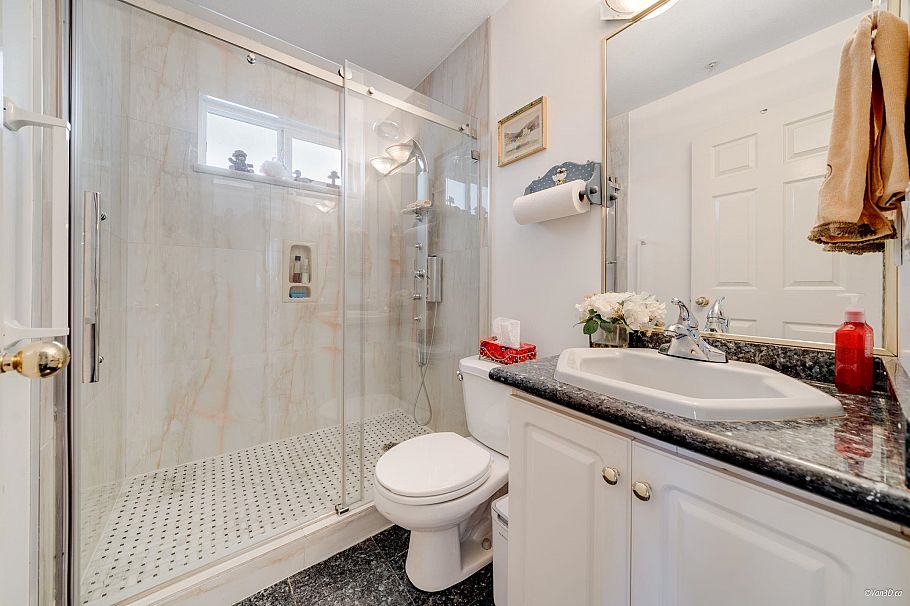 3436 Cambridge Street Vancouver, BC - 16