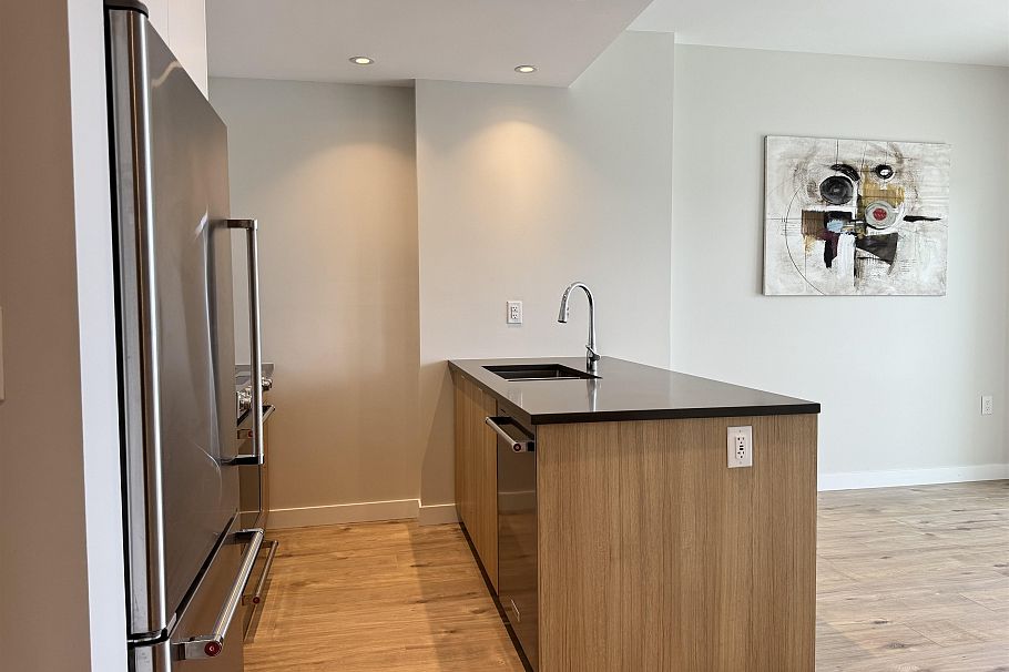 902 3430 E Kent Avenue South Vancouver, BC - 8