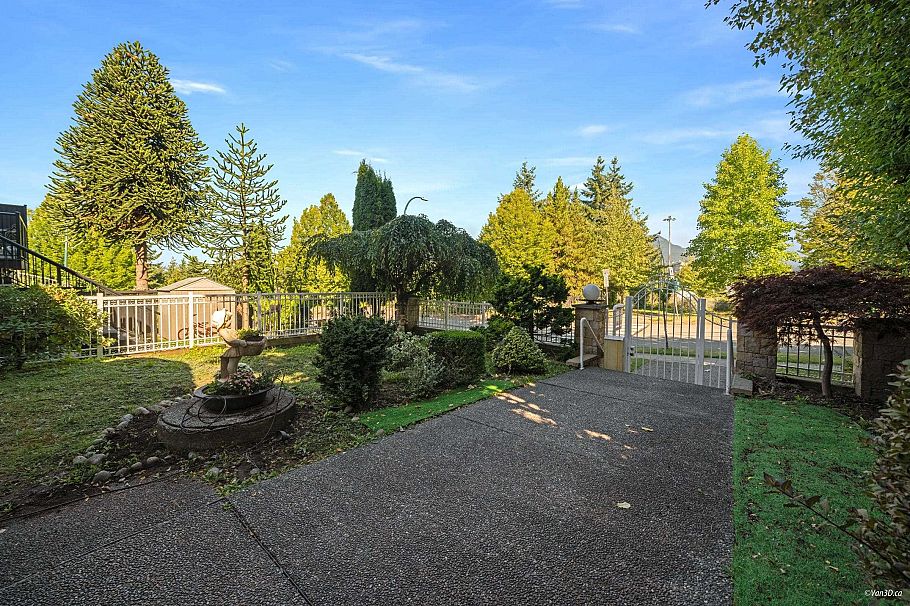 3436 Cambridge Street Vancouver, BC - 35