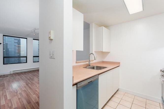 1505 811 Helmcken Street Vancouver, BC - 8