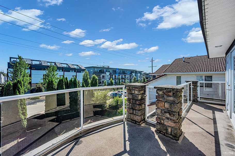 648 E 3rd Street North Vancouver, BC - 31