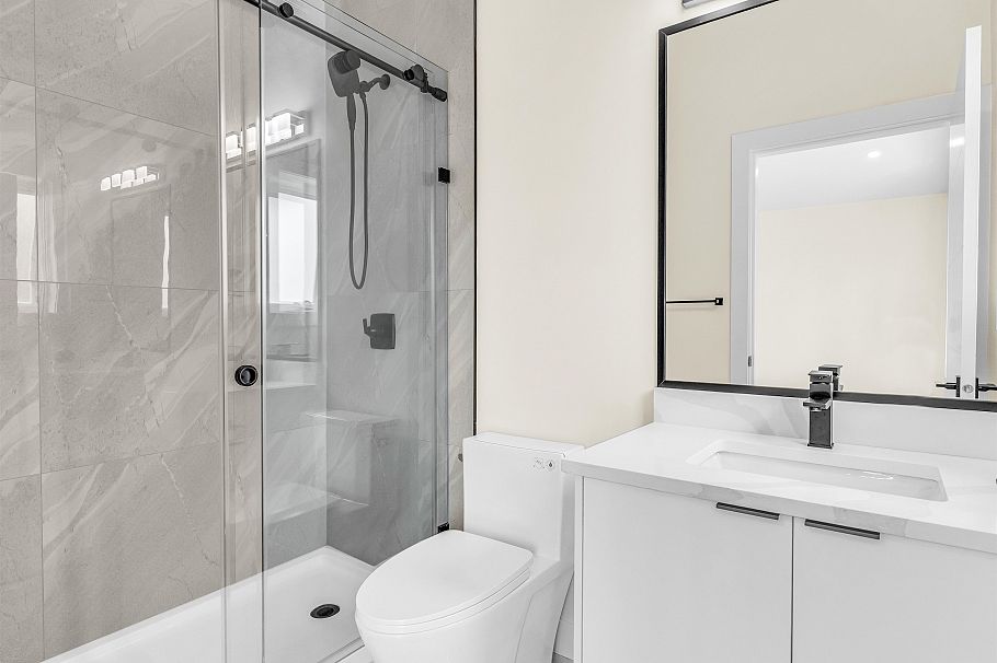 1 5221 Clarendon Street Vancouver, BC - 19