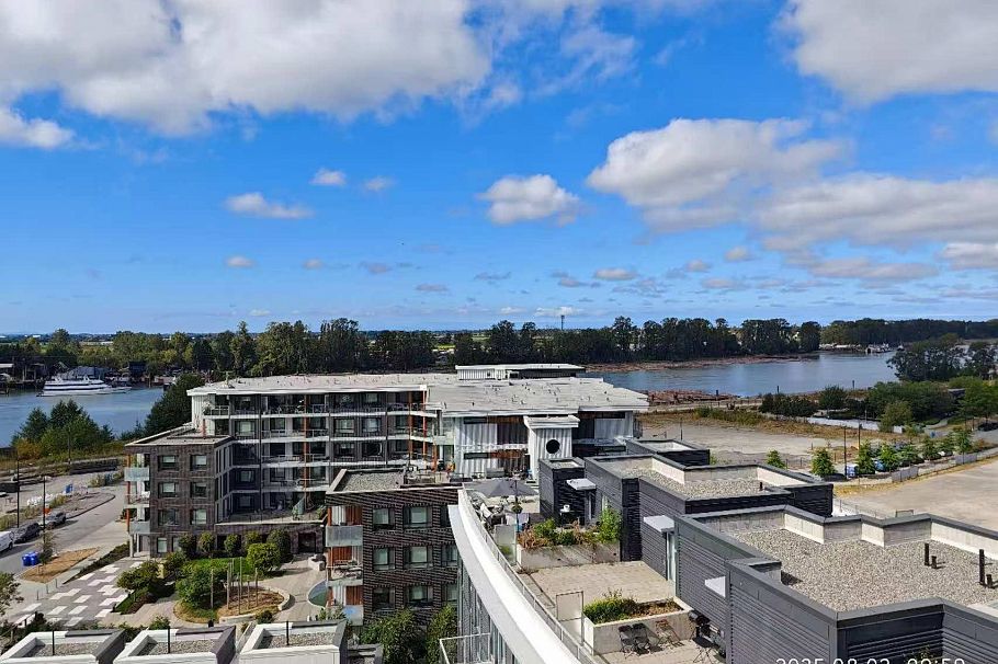 902 3430 E Kent Avenue South Vancouver, BC - 22