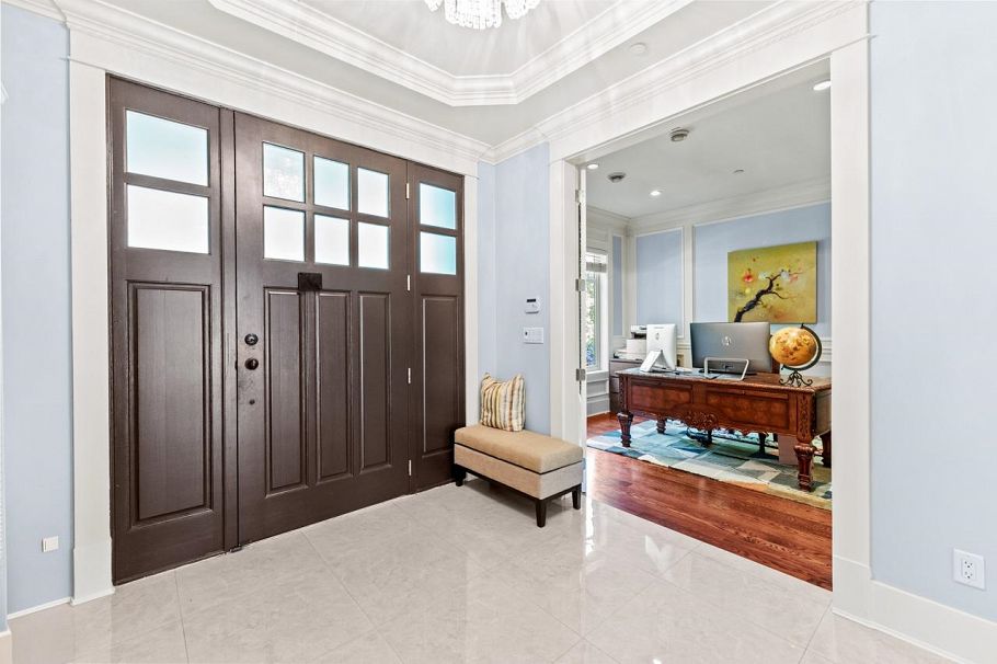 1030 W 33rd Avenue Vancouver, BC - 4