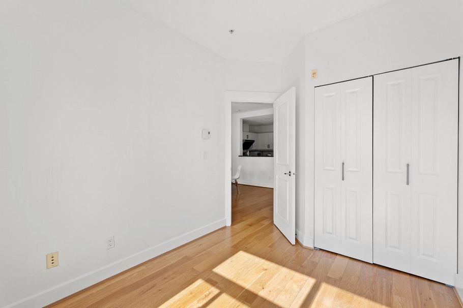 320 6328 Larkin Drive Vancouver, BC - 10