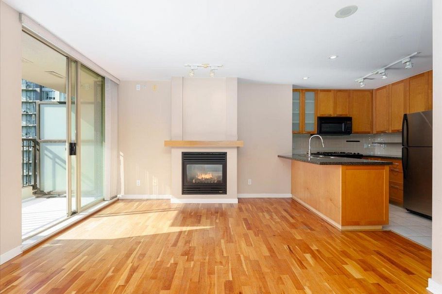 1406 989 Richards Street Vancouver, BC - 10