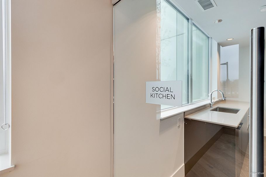 1102 1500 Fern Street North Vancouver, BC - 26