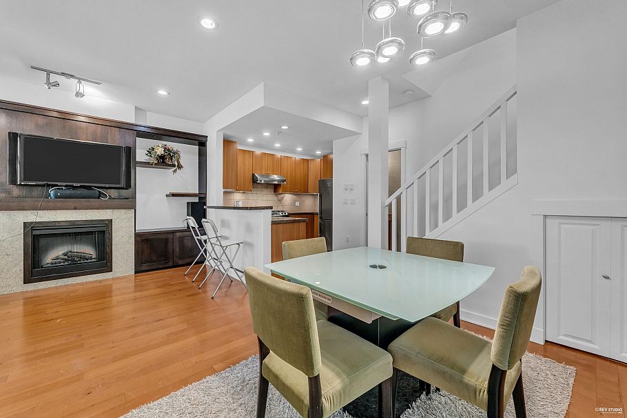 7401 Columbia Street Vancouver, BC - 5