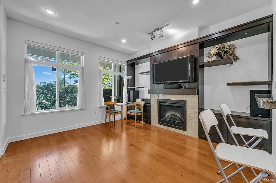 7401 Columbia Street Vancouver, BC - 7