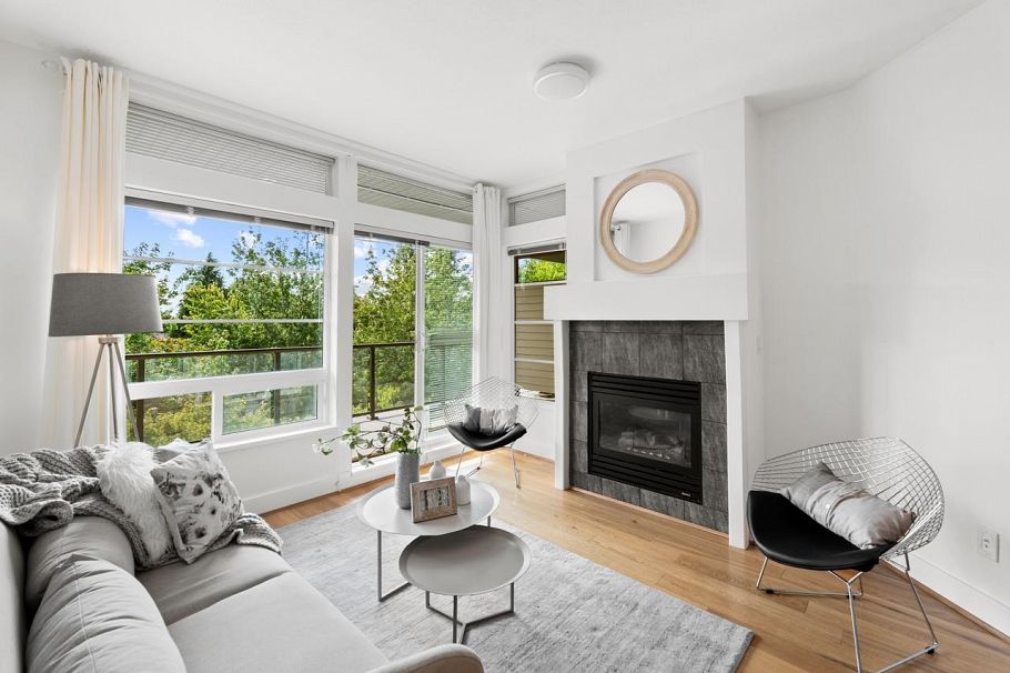 320 6328 Larkin Drive Vancouver, BC - 2