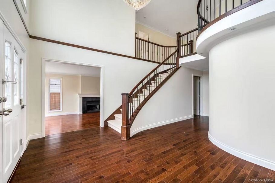 4570 W 13th Avenue Vancouver, BC - 3