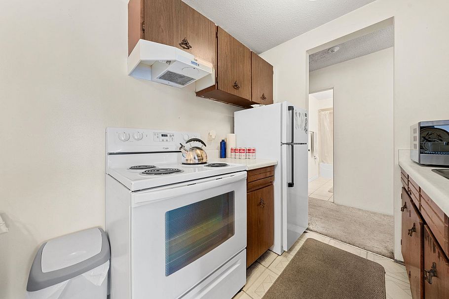 309 135 W 21st Street North Vancouver, BC - 18