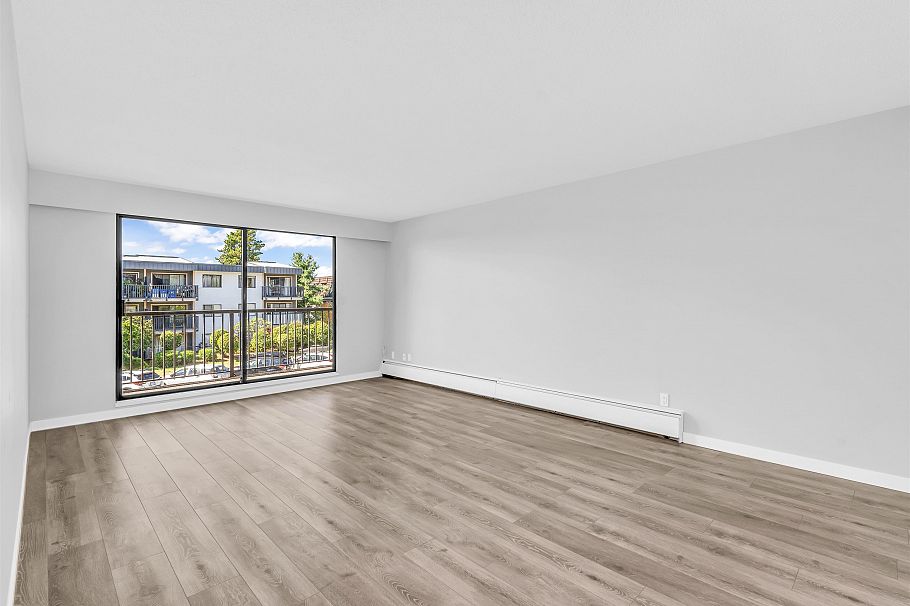 106 252 W 2nd Street North Vancouver, BC - 4