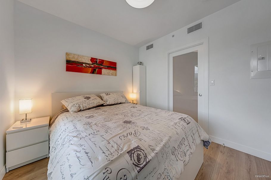 1102 1500 Fern Street North Vancouver, BC - 12