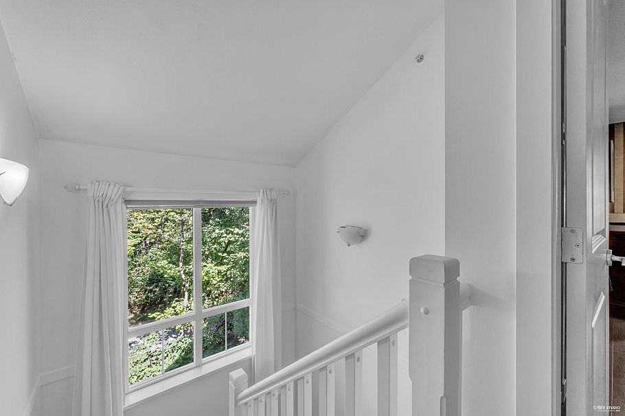 7401 Columbia Street Vancouver, BC - 21