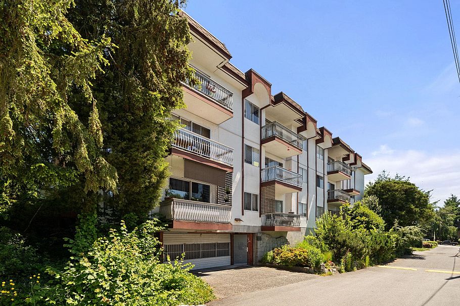 309 135 W 21st Street North Vancouver, BC - 25