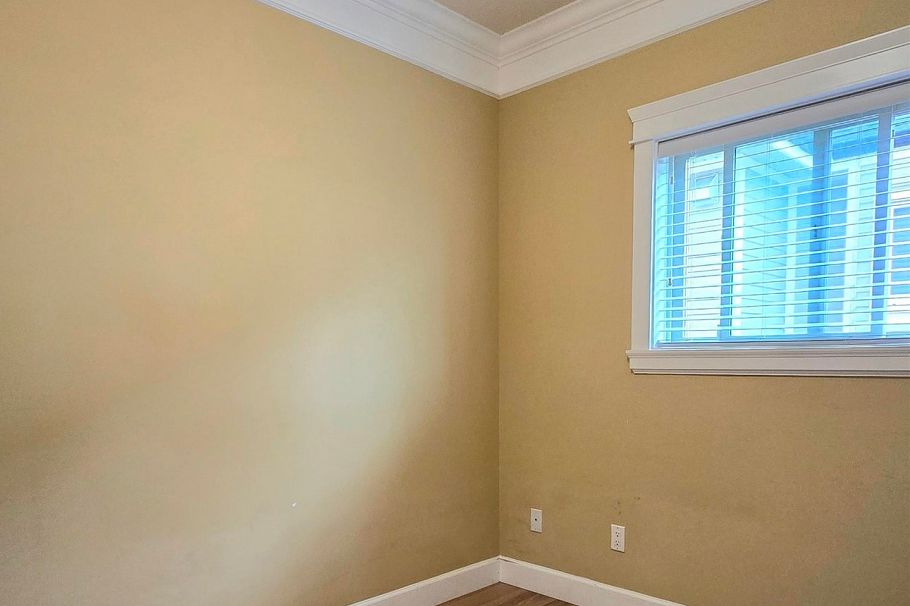 6056 Victoria Drive Vancouver, BC - 5