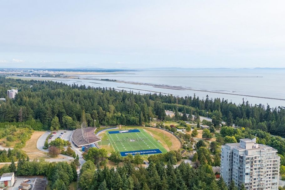 320 6328 Larkin Drive Vancouver, BC - 23