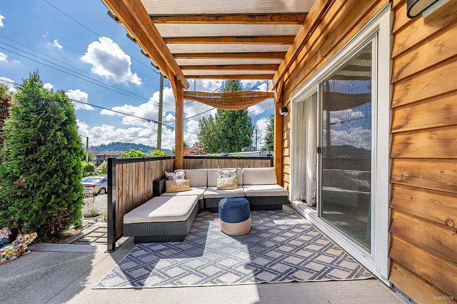 949 Hartford Place North Vancouver, BC - 6