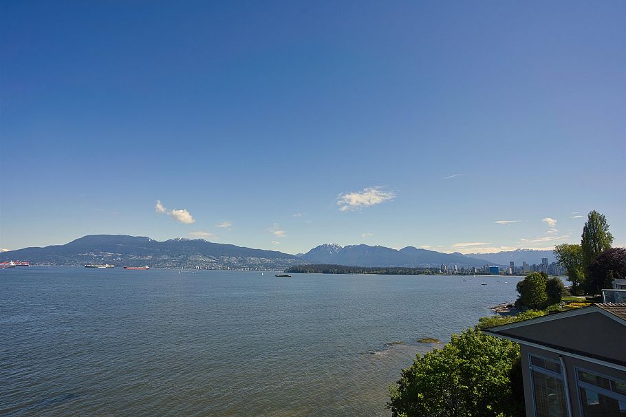 2711 Point Grey Road Vancouver, BC - 15