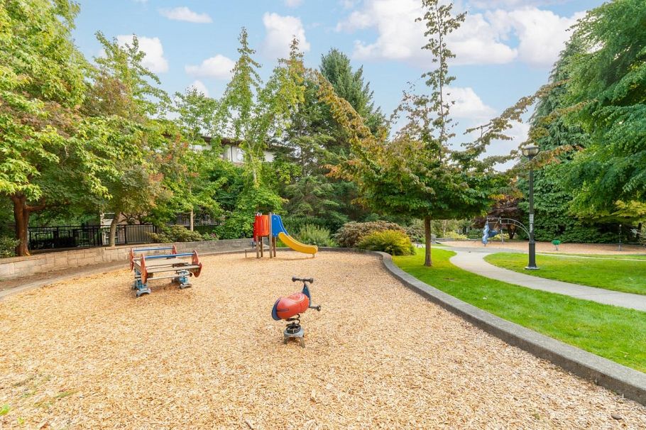 320 6328 Larkin Drive Vancouver, BC - 19