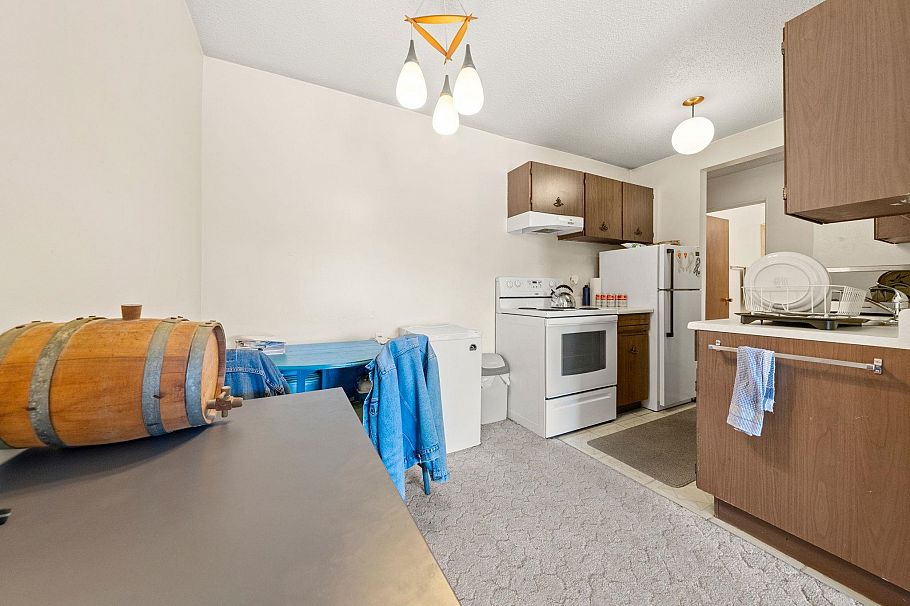 309 135 W 21st Street North Vancouver, BC - 15