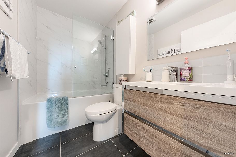 949 Hartford Place North Vancouver, BC - 12