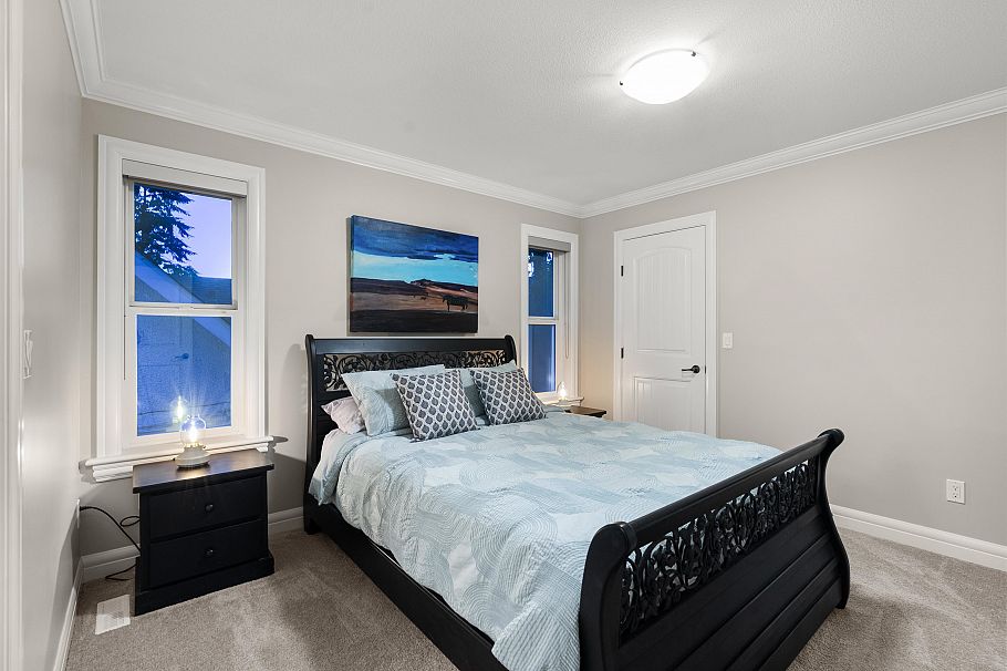 452 Tempe Crescent North Vancouver, BC - 28