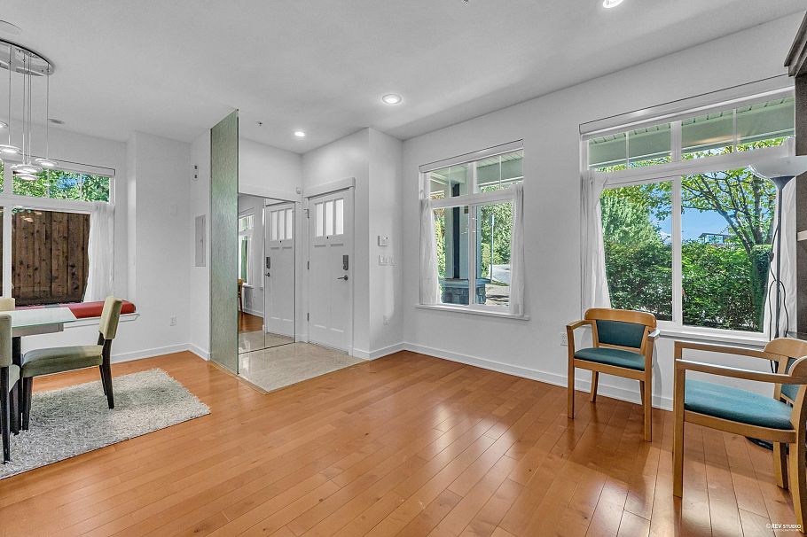 7401 Columbia Street Vancouver, BC - 10