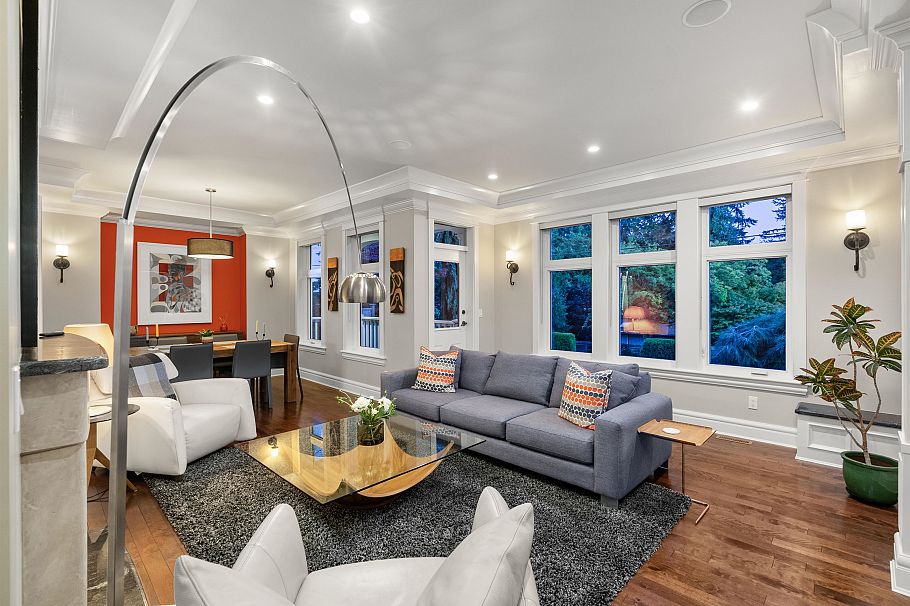 452 Tempe Crescent North Vancouver, BC - 4