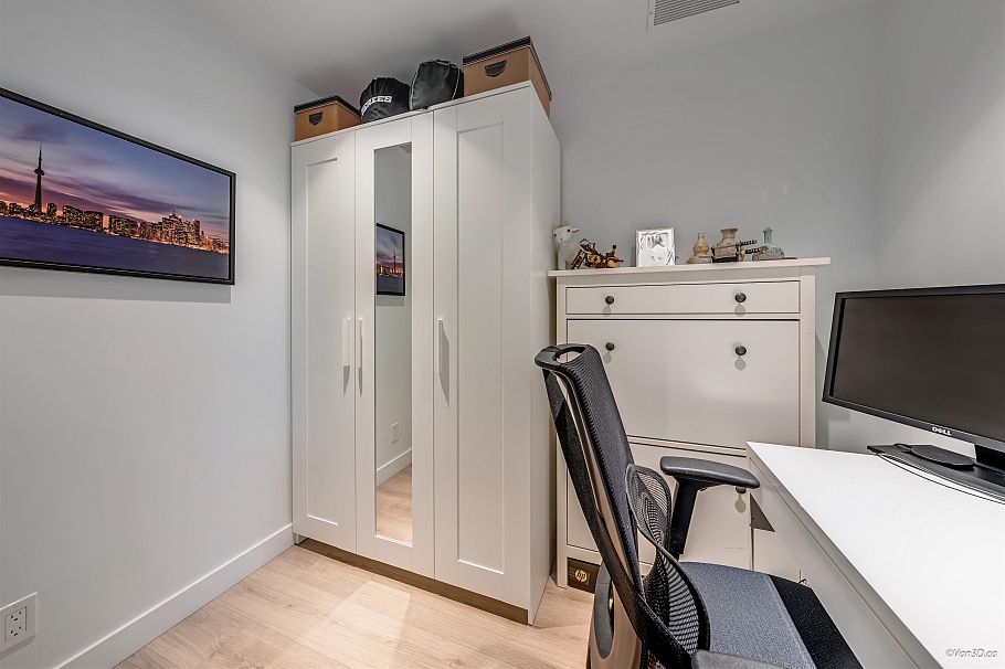 1102 1500 Fern Street North Vancouver, BC - 19