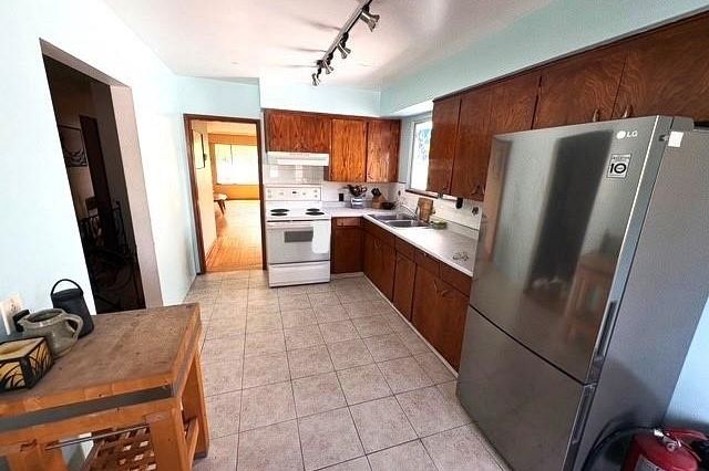 2274 Mclean Drive Vancouver, BC - 9