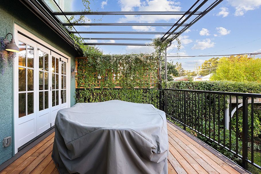 4291 W 9th Avenue Vancouver, BC - 26