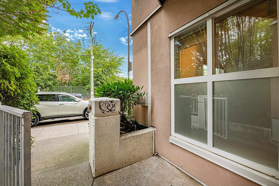 103 1688 E 8th Avenue Vancouver, BC - 16