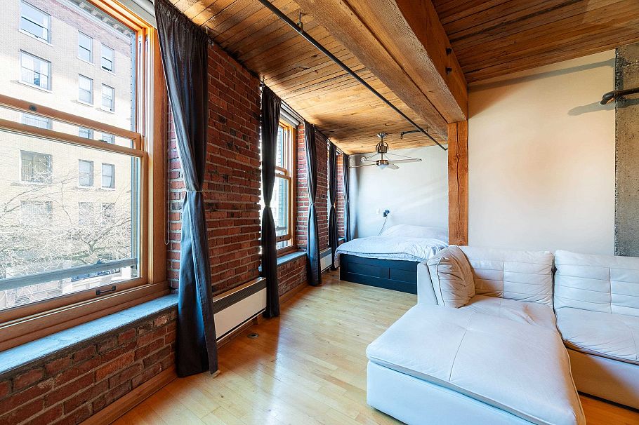 304 41 Alexander Street Vancouver, BC - 5