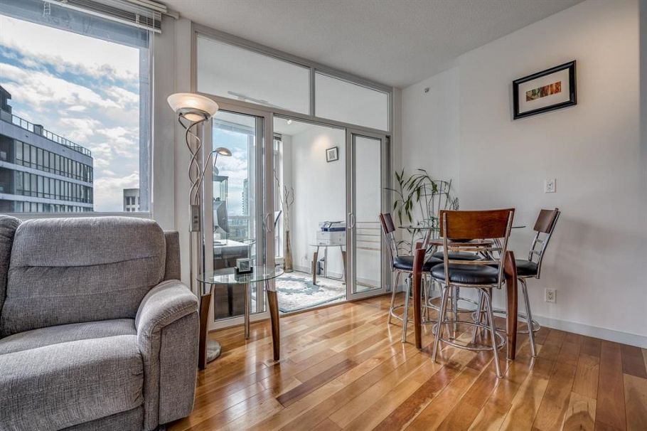 2605 1189 Melville Street Vancouver, BC - 5