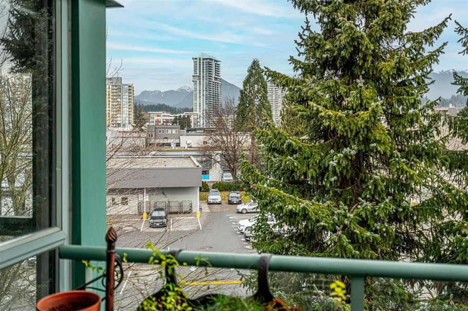 P02 223 Mountain Highway North Vancouver, BC - 18