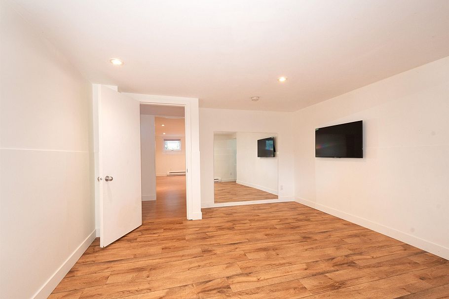 3533 W 20th Avenue Vancouver, BC - 25