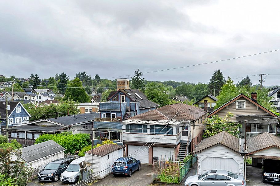 1836 E 1st Avenue Vancouver, BC - 33