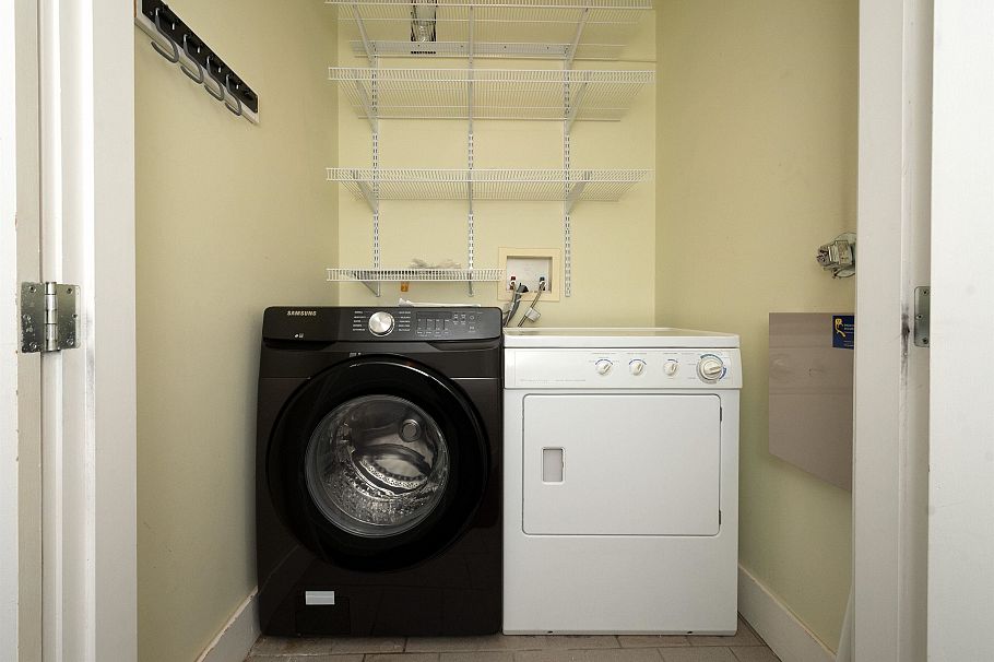 3533 W 20th Avenue Vancouver, BC - 30