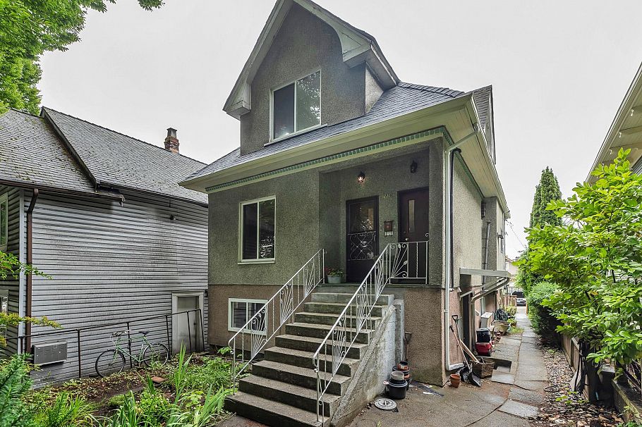 1836 E 1st Avenue Vancouver, BC - 2