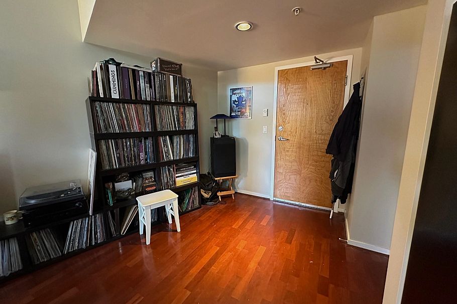 217 933 Seymour Street Vancouver, BC - 11