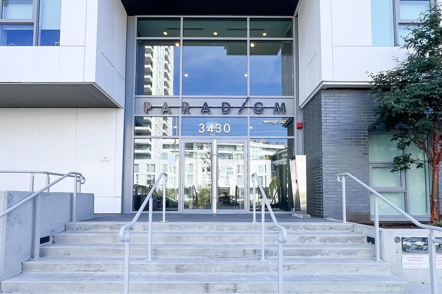 1405 3430 E Kent Avenue Vancouver, BC - 2