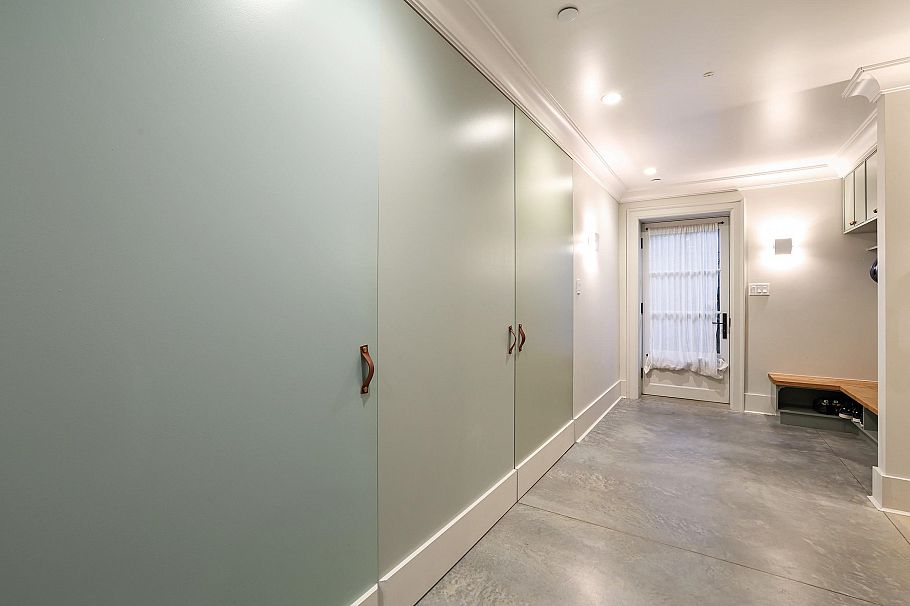 4291 W 9th Avenue Vancouver, BC - 25