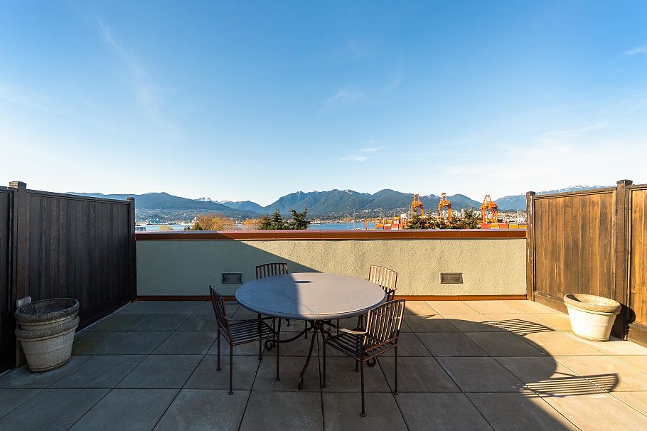 304 41 Alexander Street Vancouver, BC - 17