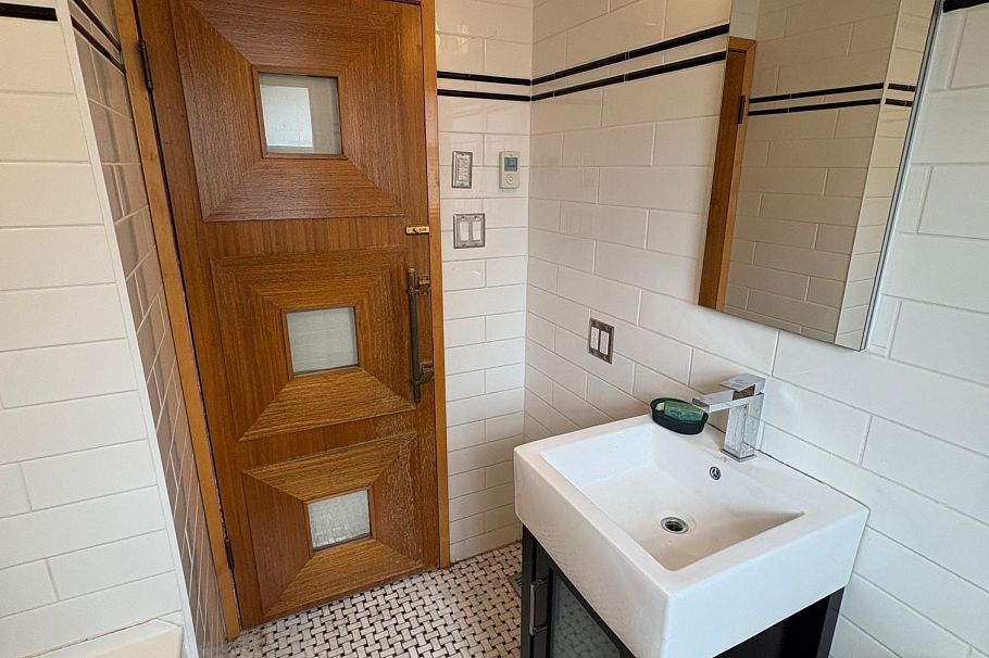 2274 Mclean Drive Vancouver, BC - 11